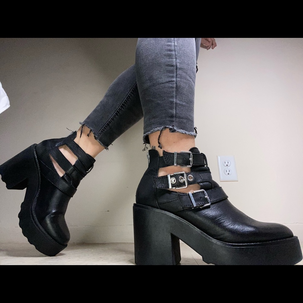 Steve Madden Platform Booties